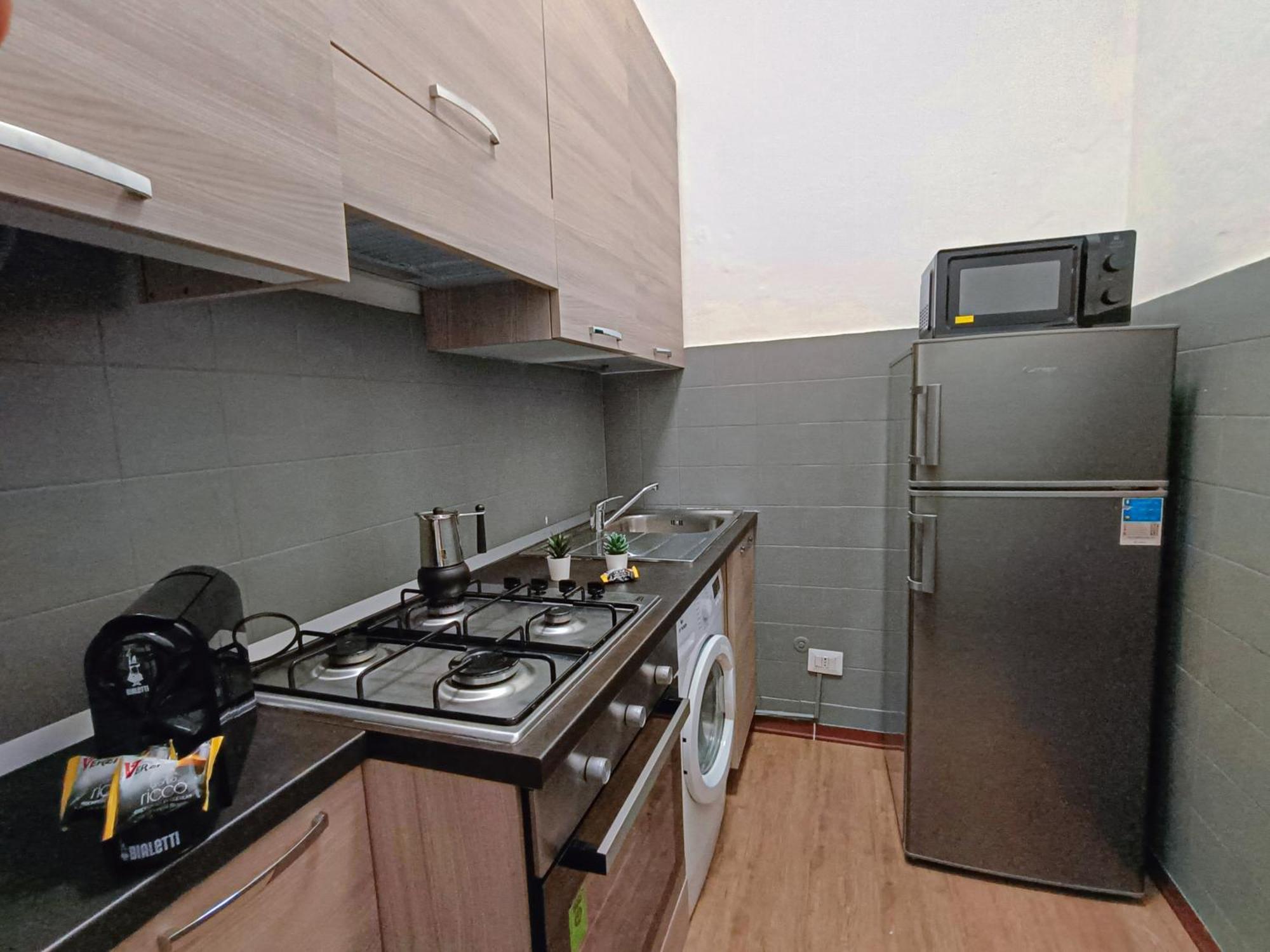 S&M Apartments "Casa Barbara"- Intero Appartamento Vicino A Metro M2 E Ospedale Milánó Kültér fotó